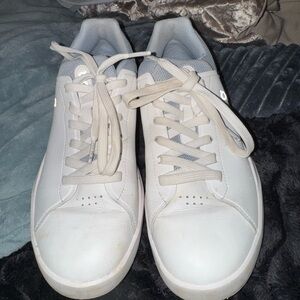 Women’s on clouds Rodger